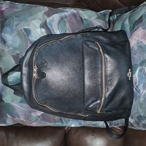 EUC Coach PEEBLED leather backpack